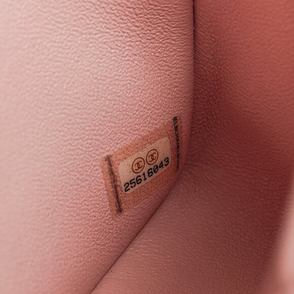 Chanel 18S Light Pink Lambskin Quilted Classic Medium Double Flap - Picture 14 of 16